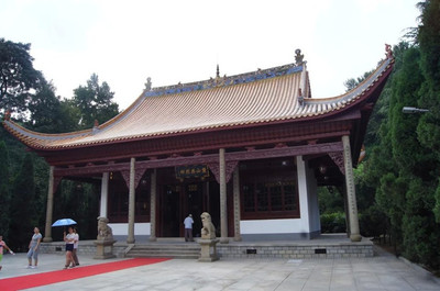 长沙休闲游--麓山忠烈祠