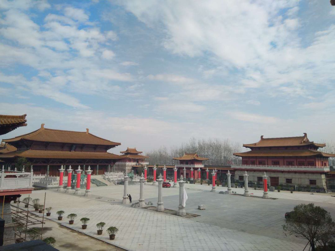 四川赖氏宗亲参加古赖国文化园落成总祠入火庆典暨己亥年全球.